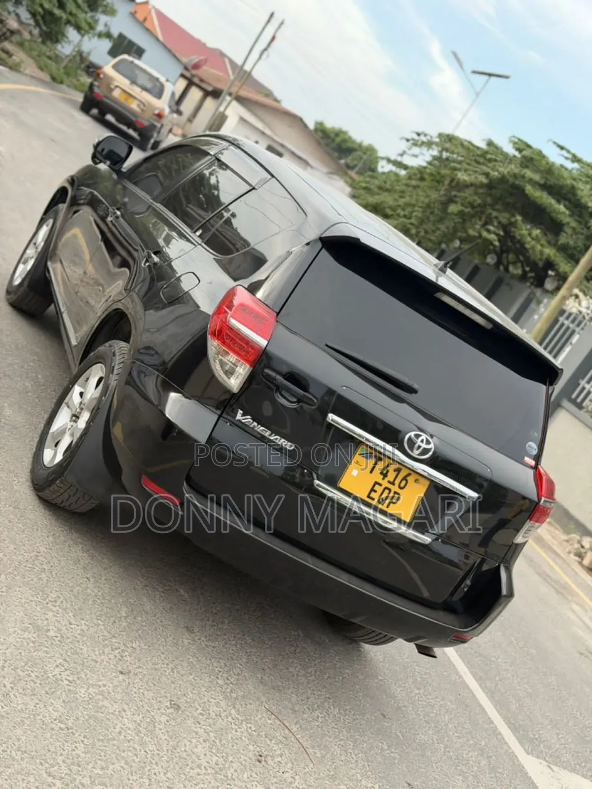 Toyota Vanguard 2010 Black