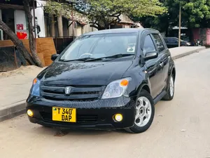 Toyota IST 2005 Black