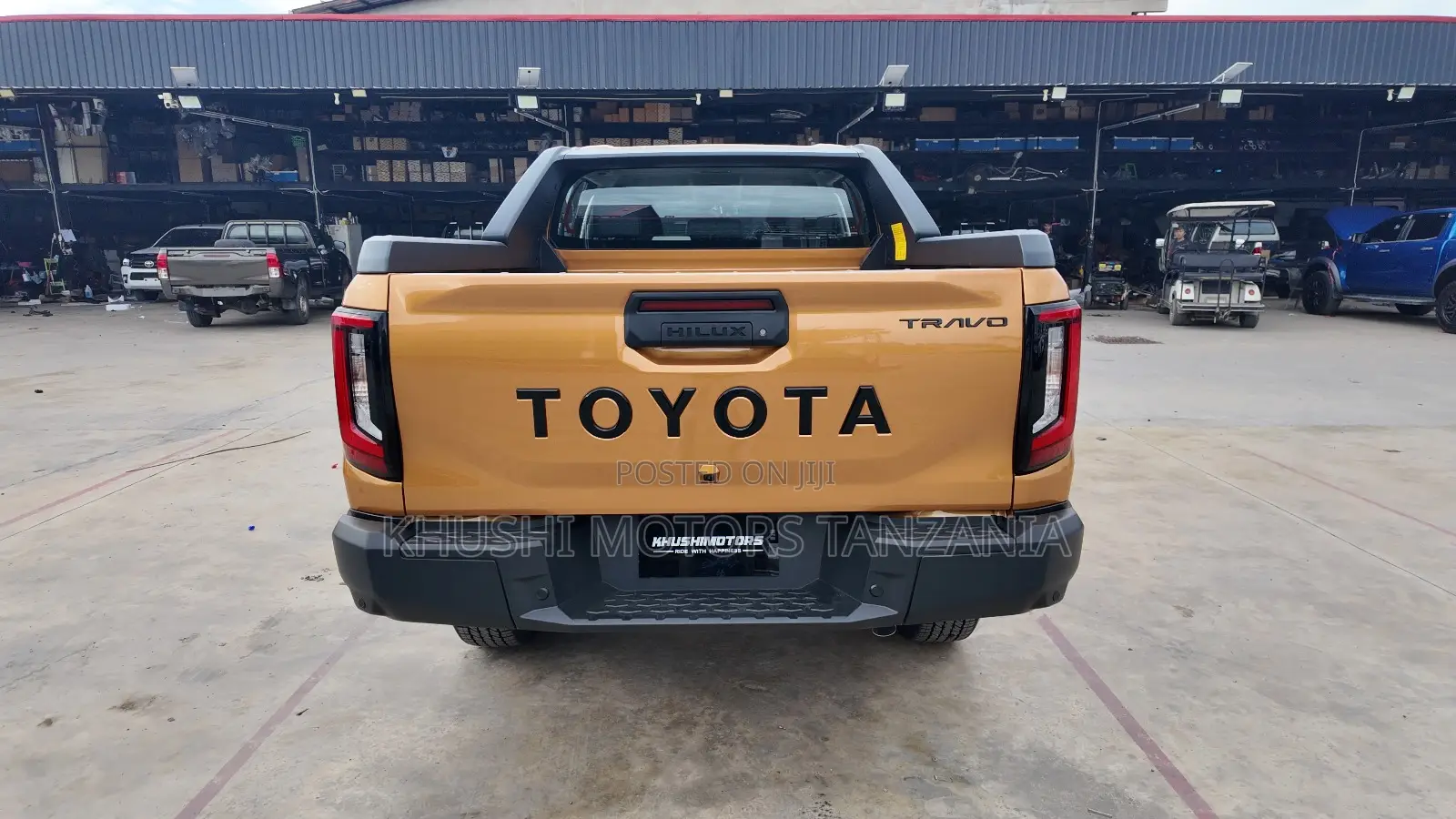 New Toyota Hilux 2025 Orange