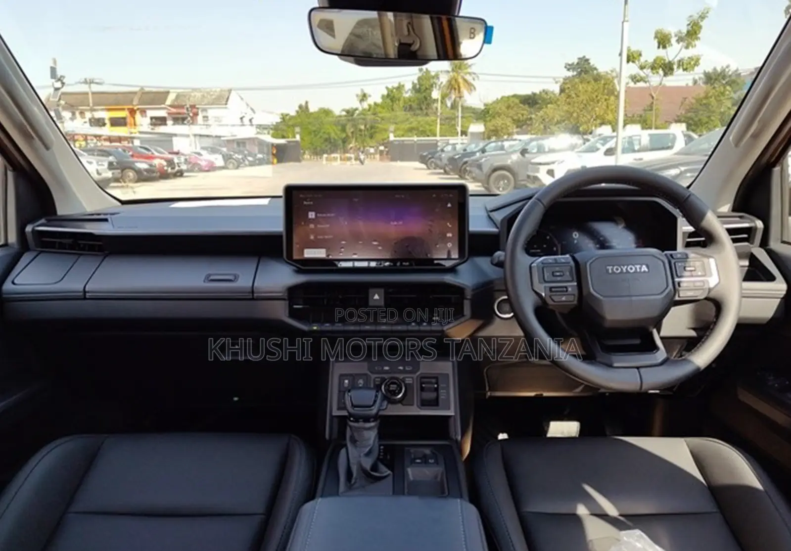 New Toyota Hilux 2025 Orange