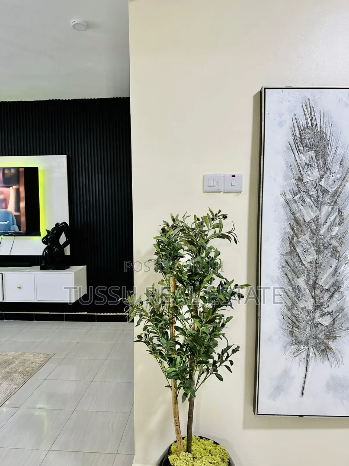 3bdrm Apartment in Kahama Rd Masaki Kwa, Mikocheni for sale