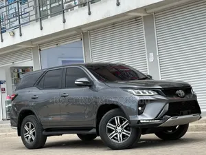 Toyota Fortuner 2018 Gray