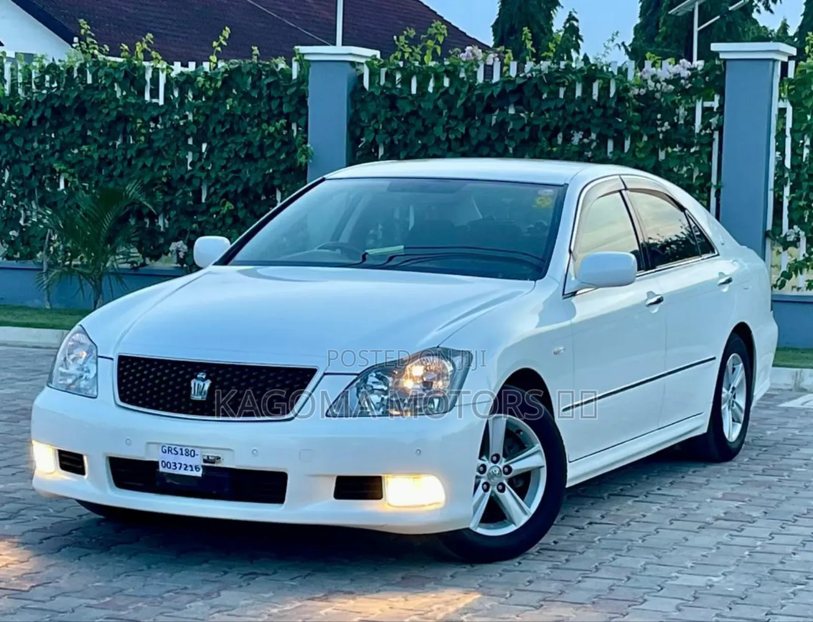 Toyota Crown 2007 White