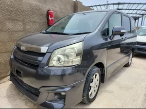 Toyota Noah 2008 Gray
