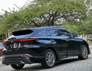 Toyota Harrier 2021 Black