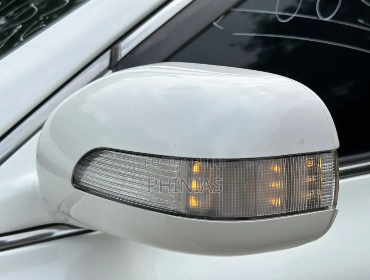 Toyota Crown 2007 White