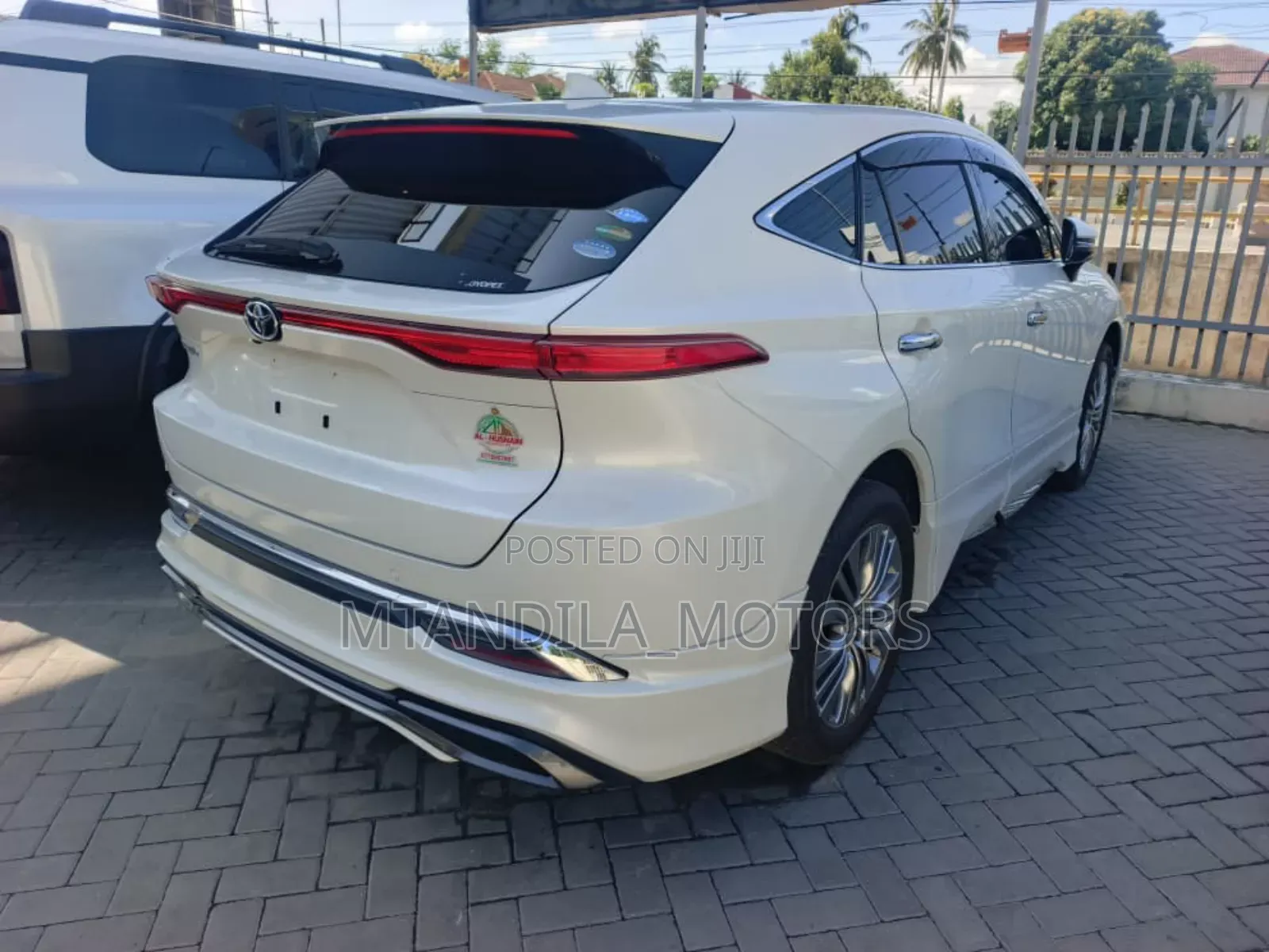Toyota Harrier 2.5 Hybrid GR Sport 2020 White