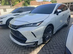 Toyota Harrier 2.5 Hybrid GR Sport 2020 White