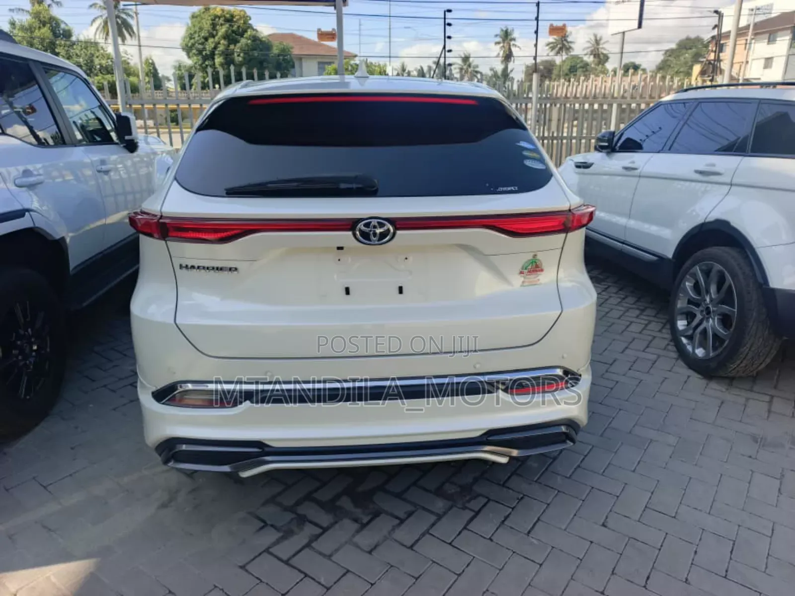 Toyota Harrier 2.5 Hybrid GR Sport 2020 White