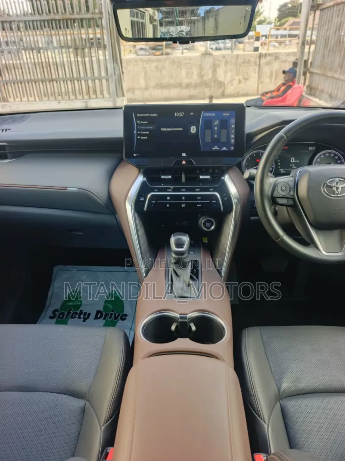 Toyota Harrier 2.5 Hybrid GR Sport 2020 White