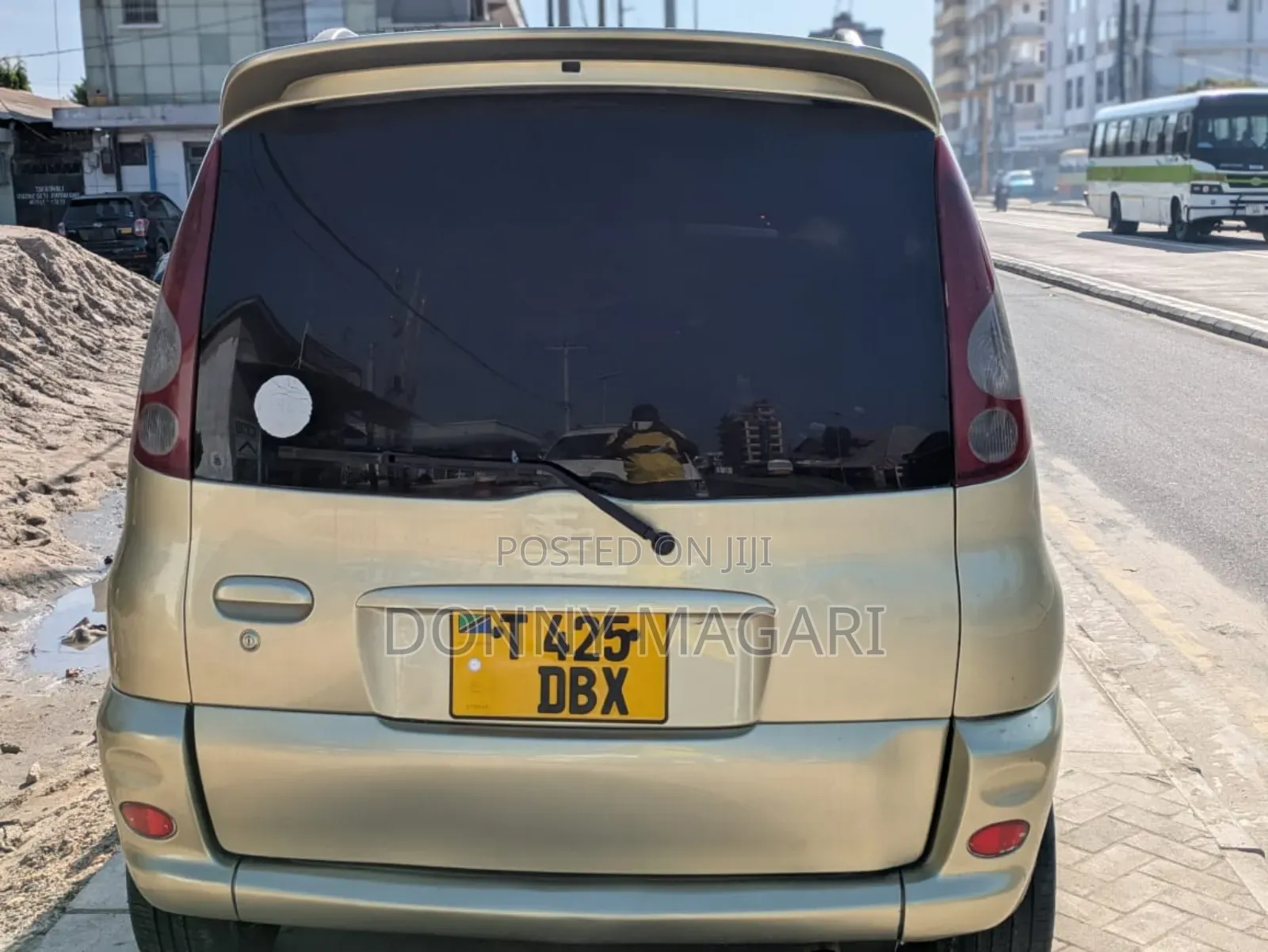 Toyota Fun Cargo 2005 Silver
