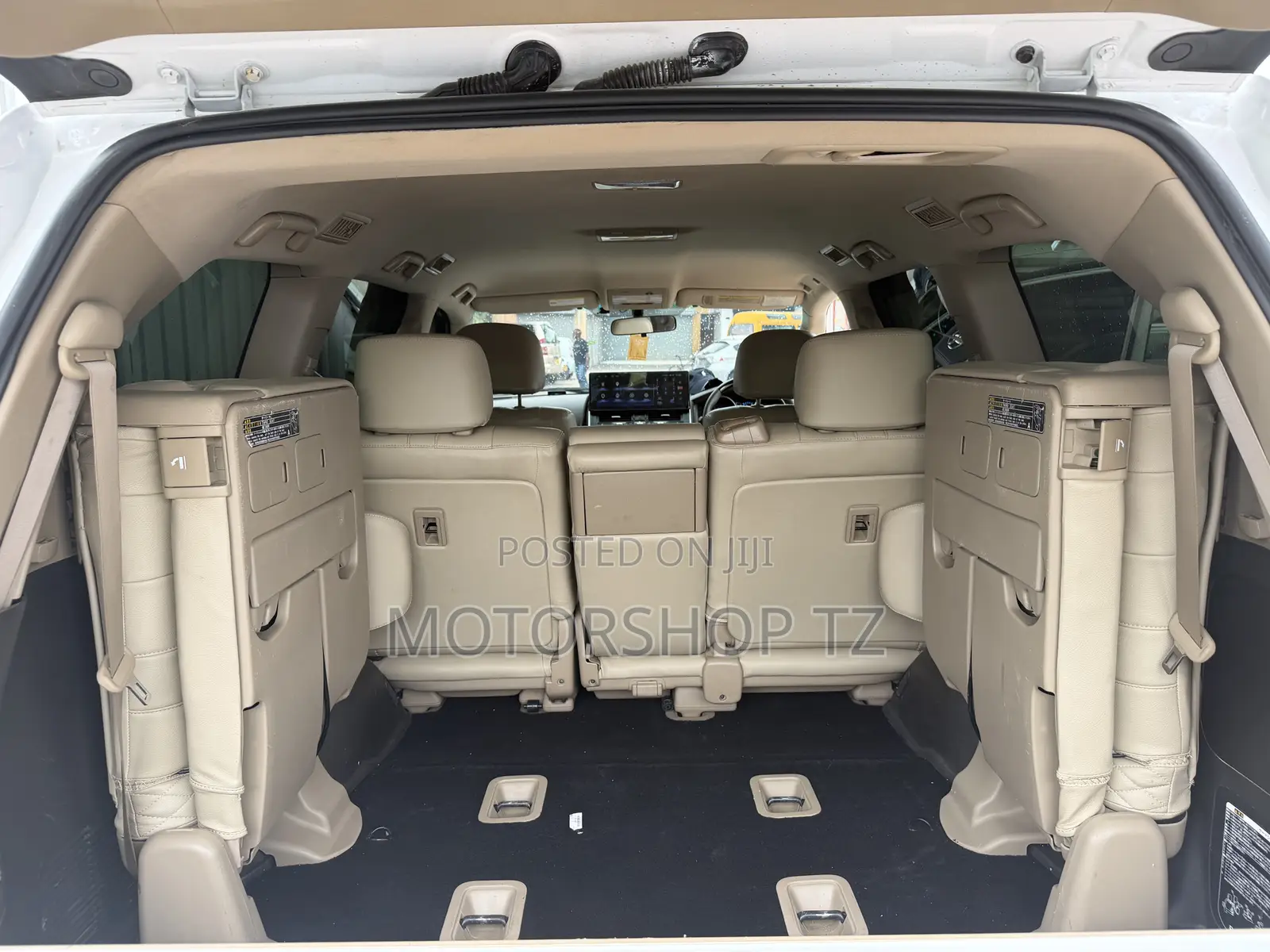 Toyota Land Cruiser 4.6 V8 ZX 2016 White