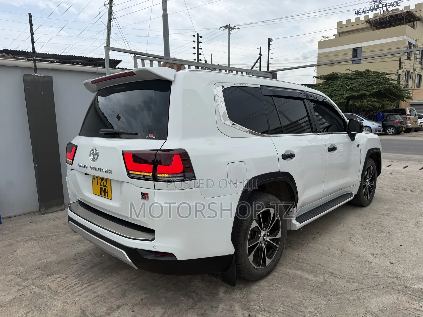 Toyota Land Cruiser 4.6 V8 ZX 2016 White