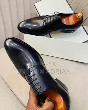 Viatu Vya Ngozi Vya Kiume–Brand New!