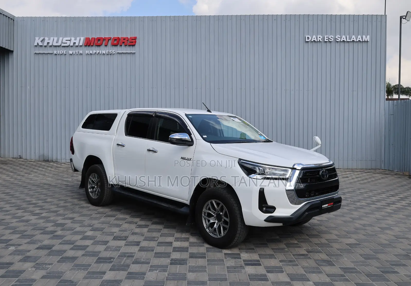 Toyota Hilux 2021 White
