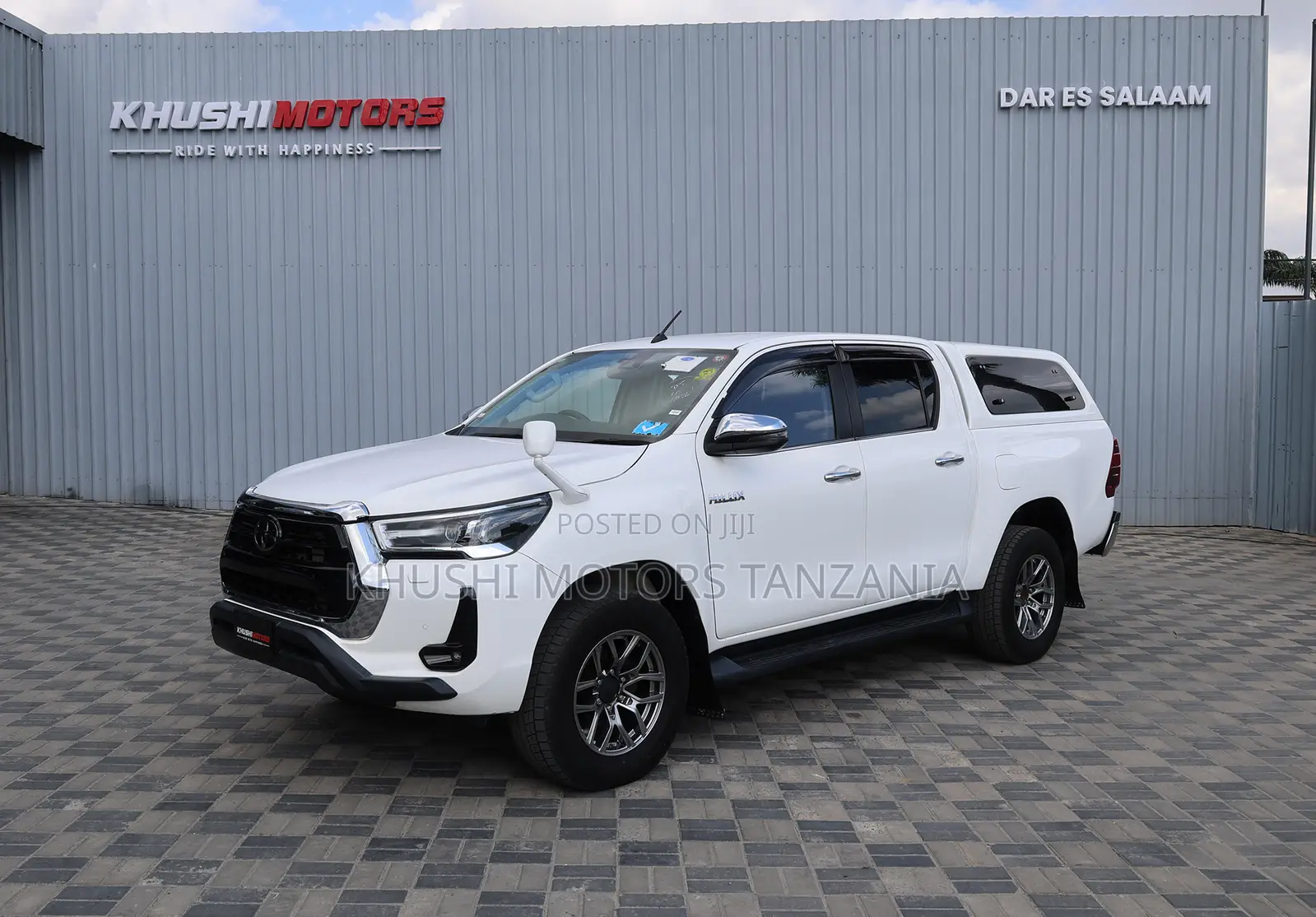 Toyota Hilux 2021 White
