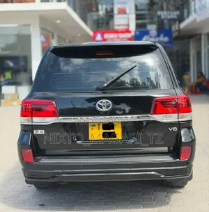 Toyota Land Cruiser 2017 Black