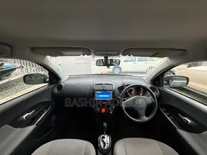Toyota IST 2009 Gray