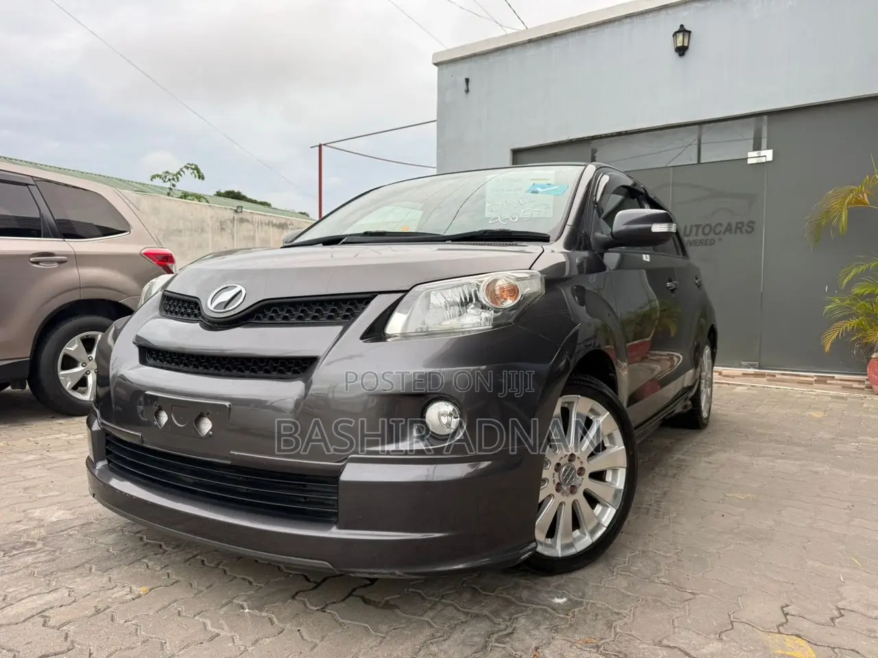 Toyota IST 2009 Gray