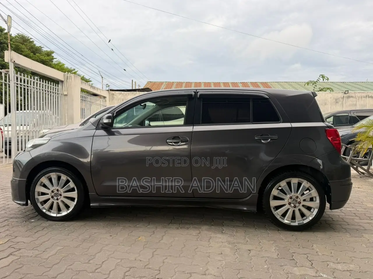 Toyota IST 2009 Gray