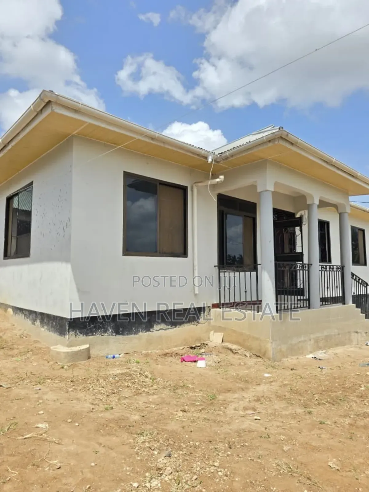 3bdrm House in Goba for sale