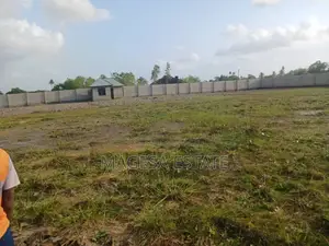 Yard for Sell