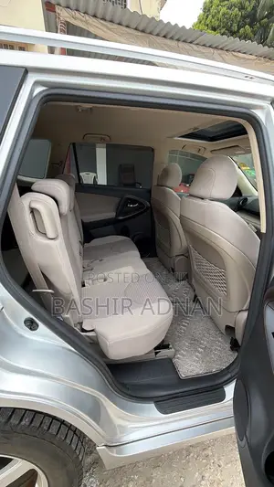 Toyota Vanguard 2008 Silver