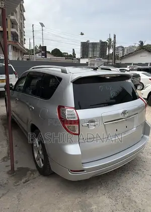 Toyota Vanguard 2008 Silver