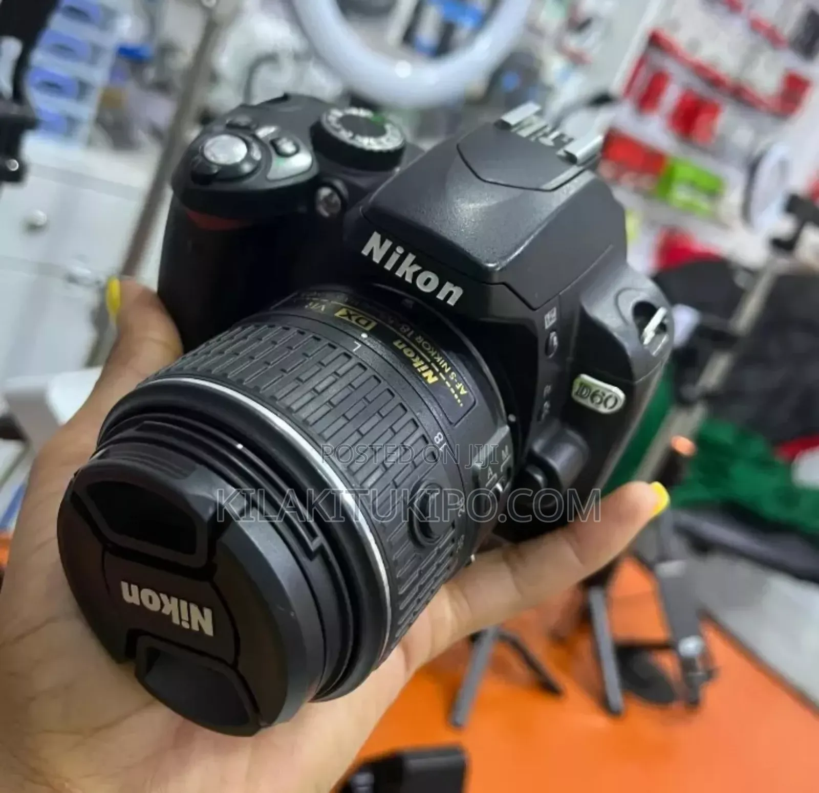 Nikon D60+ 18-55mm Lens
Mkanda
Charge
BatteryGood Condition