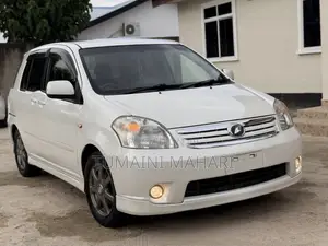 Toyota Raum 2008 White