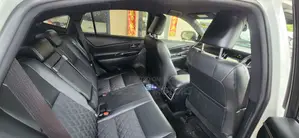 Toyota Harrier 2.0 2019 White