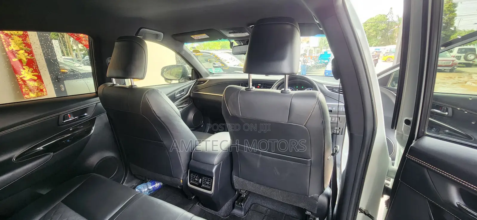 Toyota Harrier 2.0 2019 White