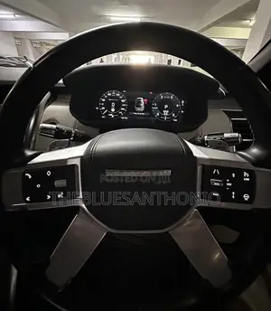 Land Rover Discovery 2023 Silver