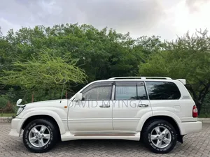 Toyota Land Cruiser 1999 Pearl