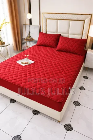 Bed Cover Rangi Tofauti Tofauti