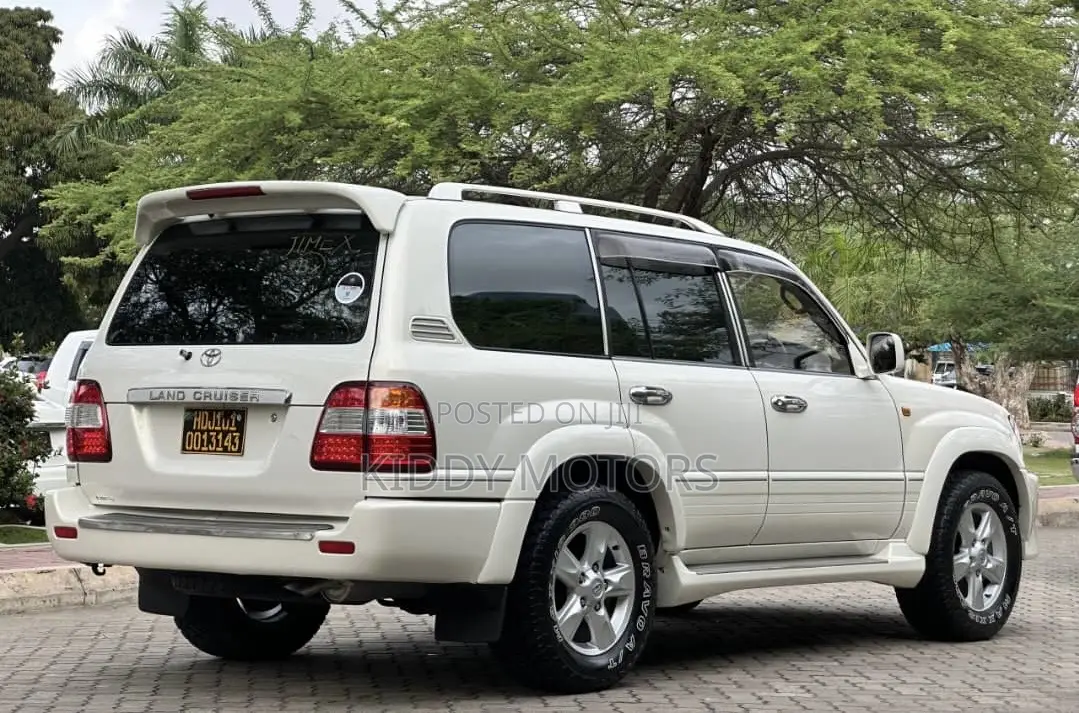 Toyota Land Cruiser 1999 Pearl