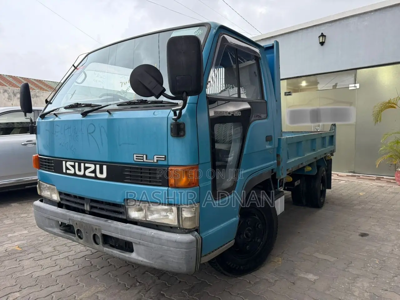 Isuzu Elf Dumper Truck 2 Tonnes Upper Leaf Unregistered(Mpya).