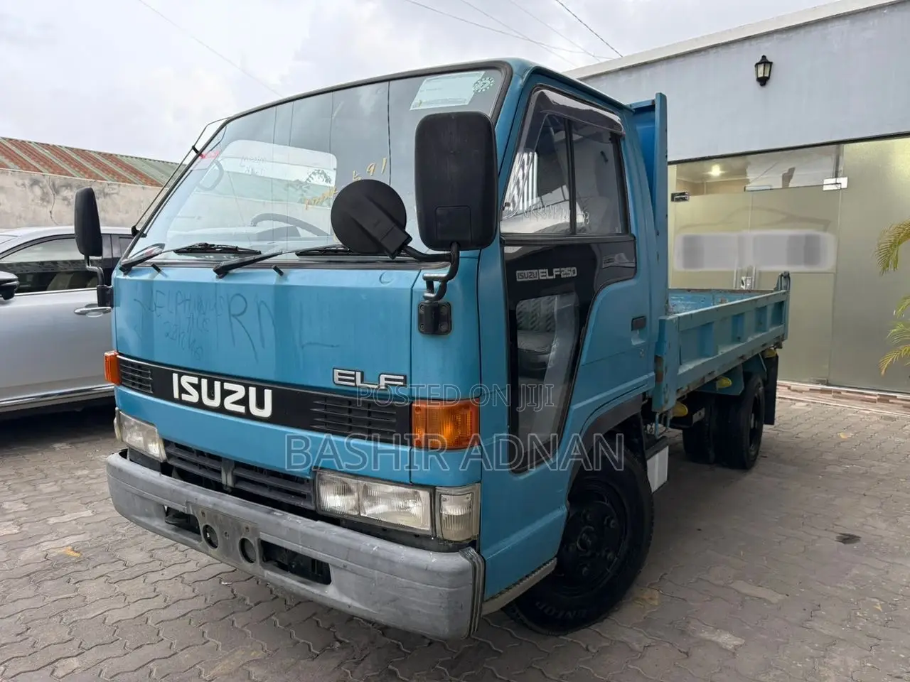 Isuzu Elf Dumper Truck 2 Tonnes Upper Leaf Unregistered(Mpya).