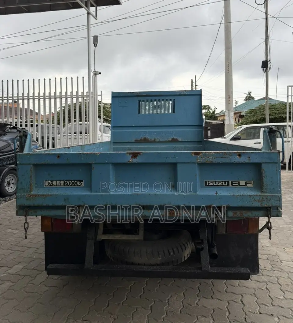 Isuzu Elf Dumper Truck 2 Tonnes Upper Leaf Unregistered(Mpya).