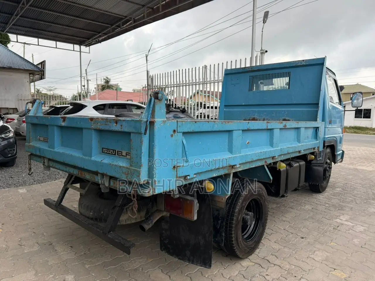 Isuzu Elf Dumper Truck 2 Tonnes Upper Leaf Unregistered(Mpya).