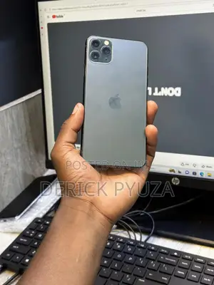 Apple iPhone 11 Pro Max 64 GB Green