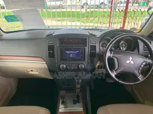 Mitsubishi Pajero 2007 White