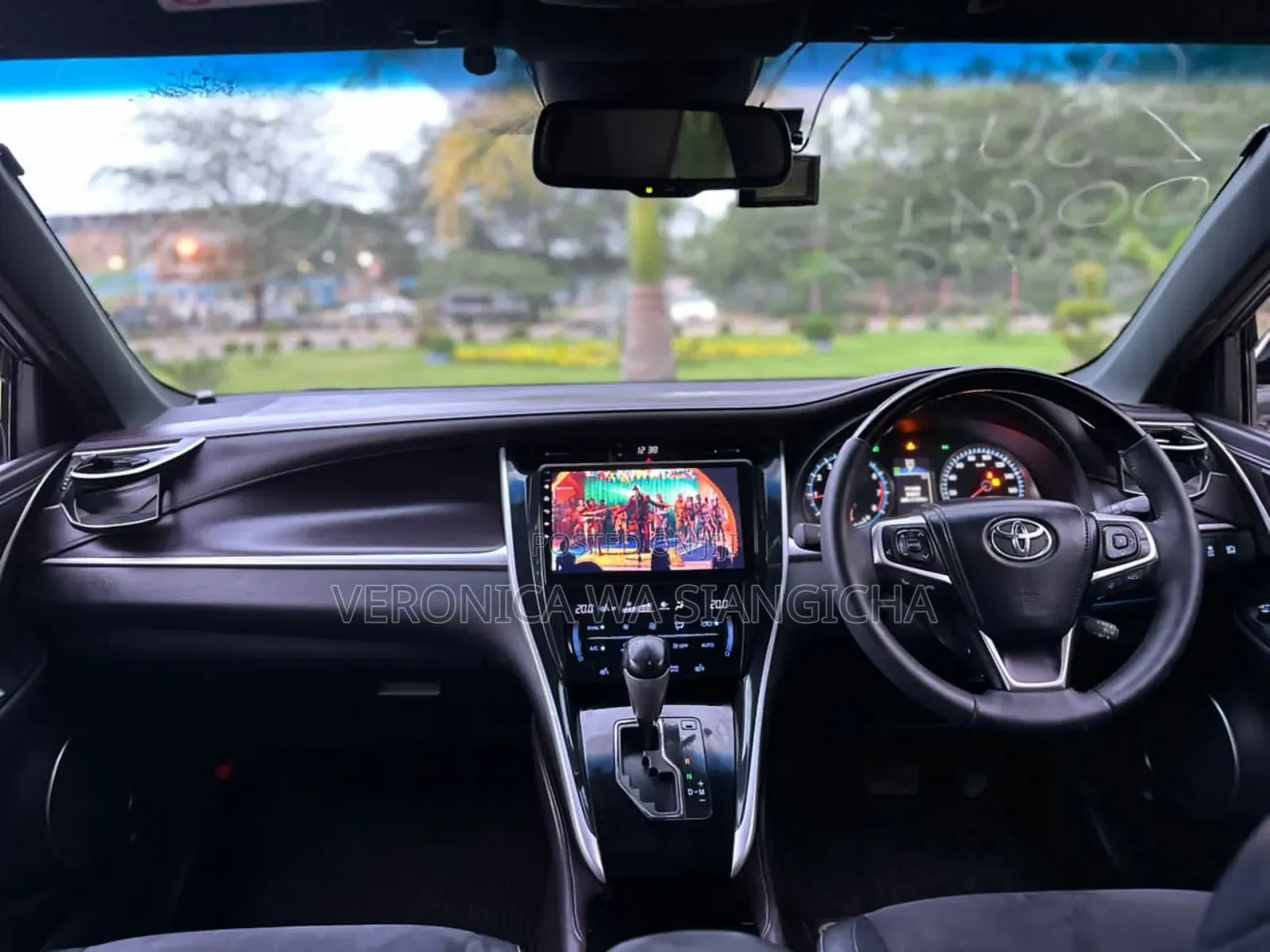 Toyota Harrier 2016
