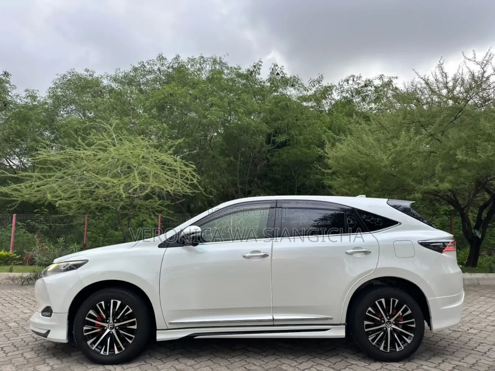 Toyota Harrier 2016