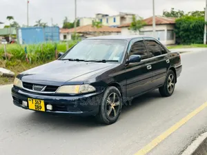 Toyota Carina 1.5 FWD Sedan 2000 Blue