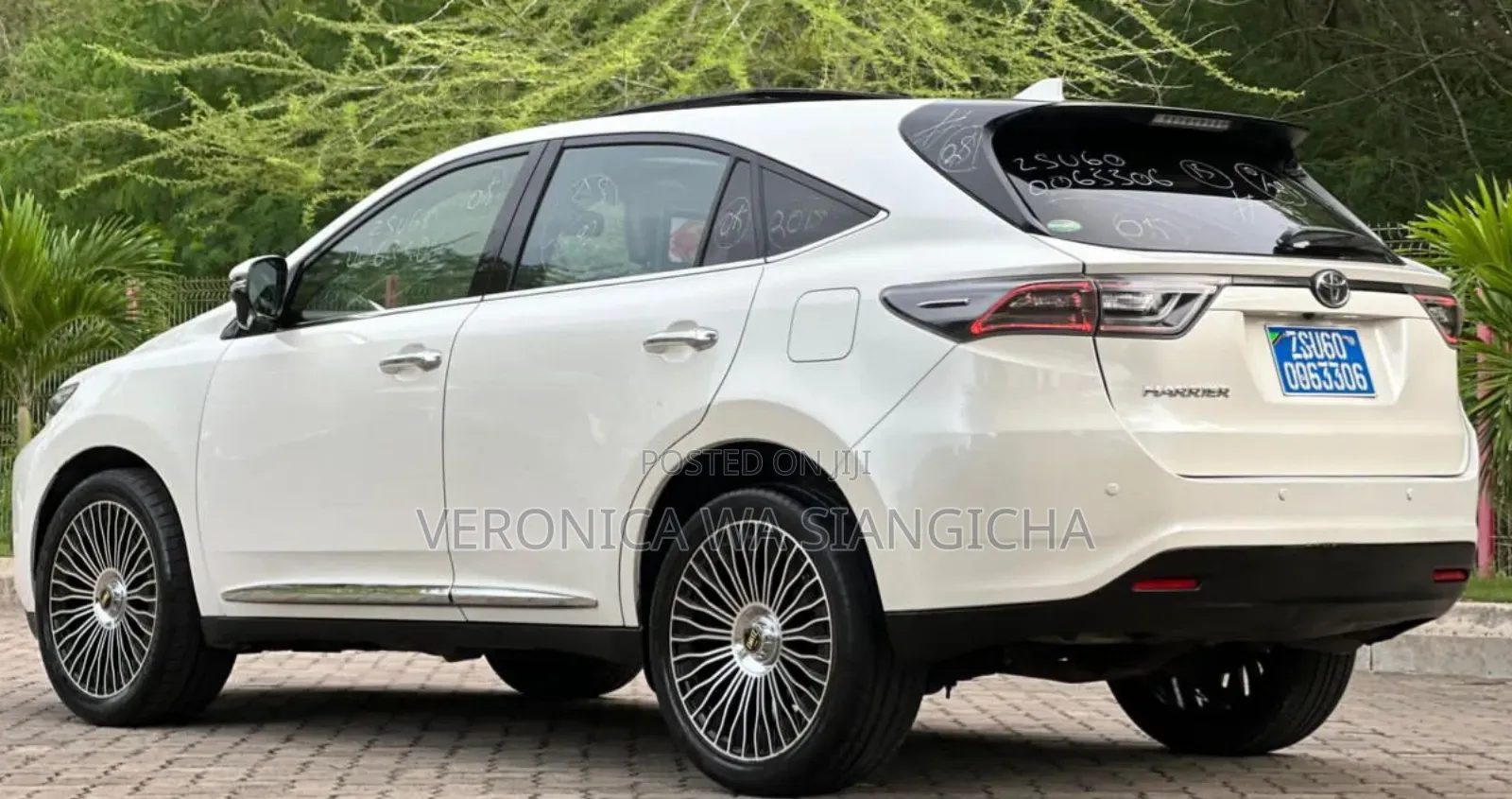 Toyota Harrier 2015