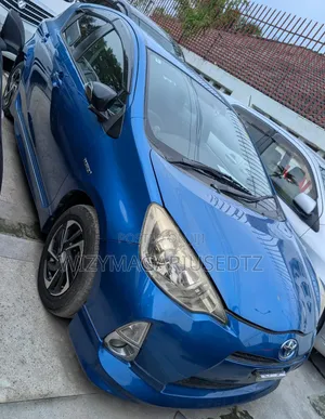 Toyota Aqua 2012 Blue