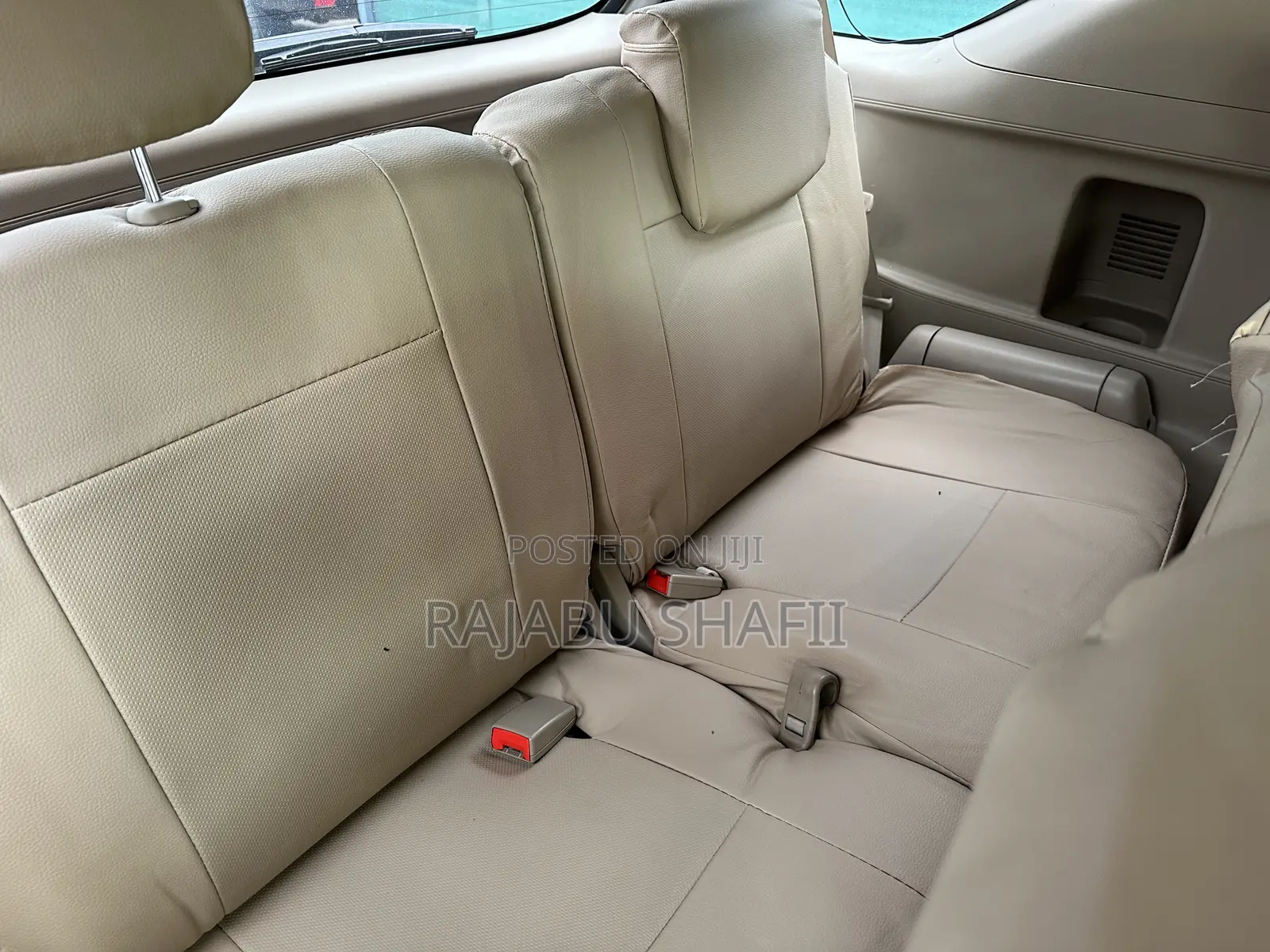 Toyota Fortuner 2.7 AWD 2010 Gold