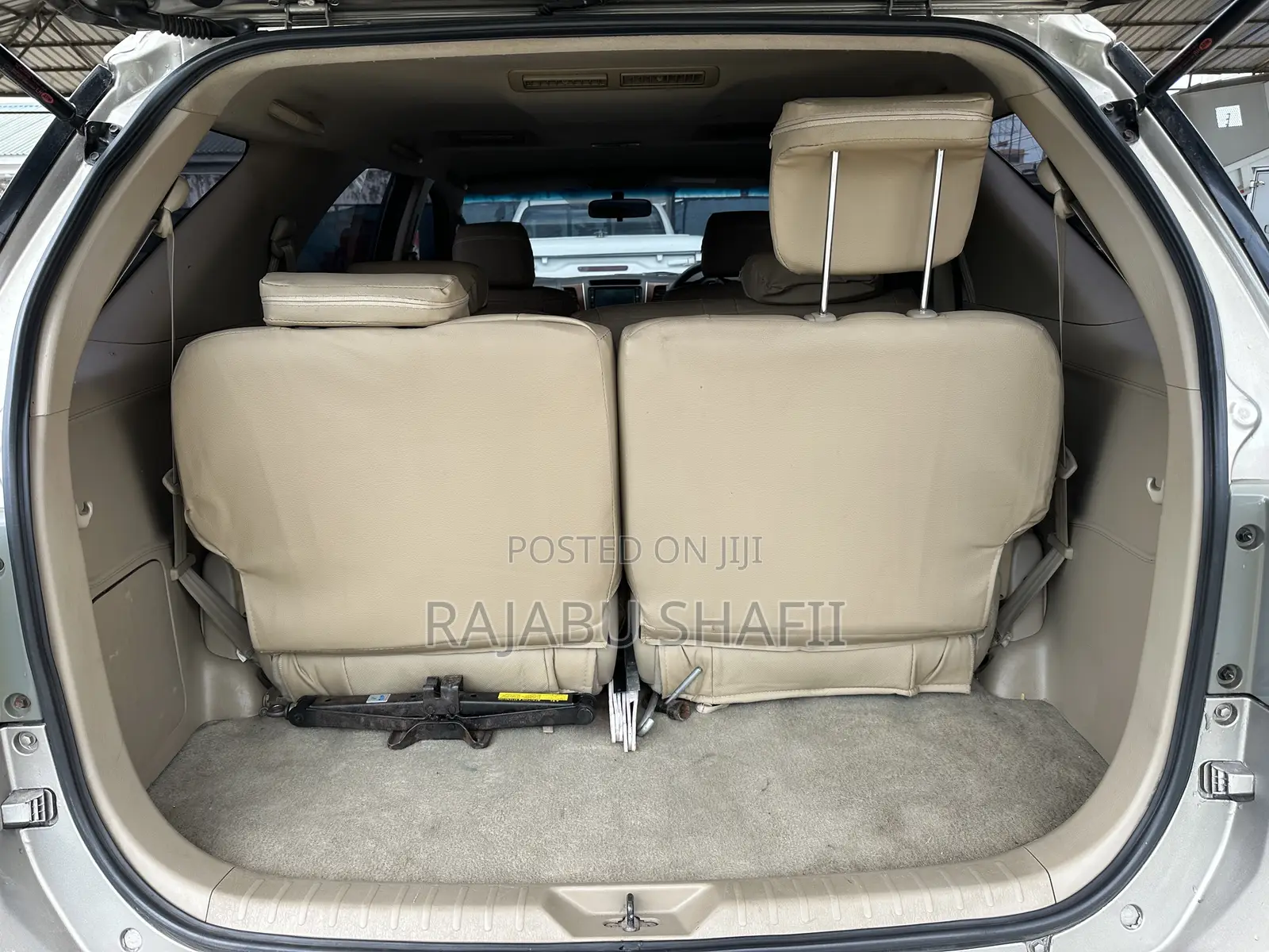 Toyota Fortuner 2.7 AWD 2010 Gold