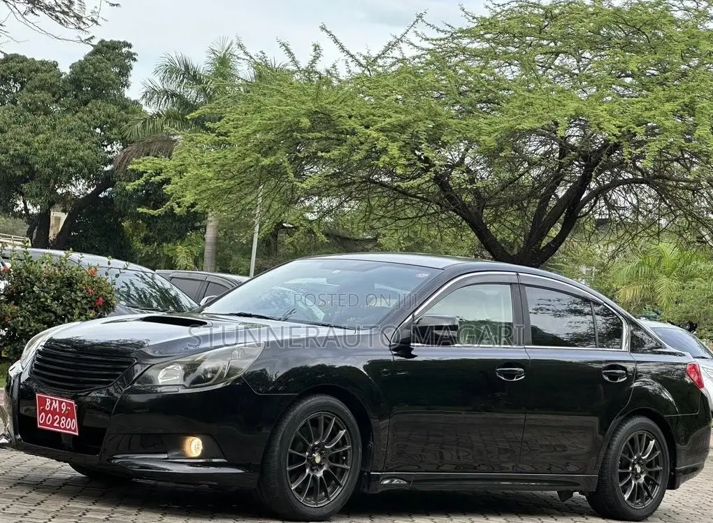Subaru Legacy 2012 Black